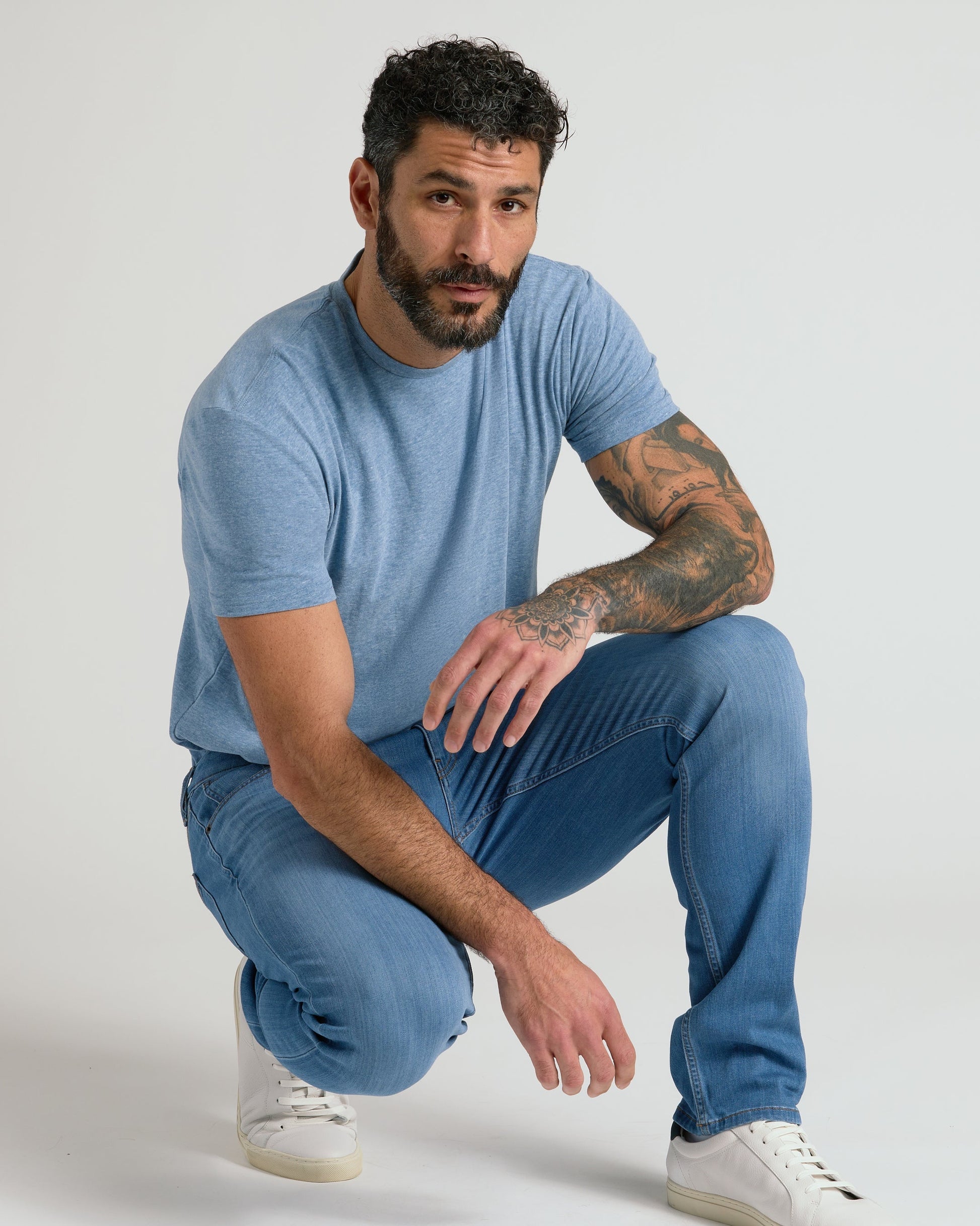 Pantory Medium Indigo Wash Straight Stretch Jeans